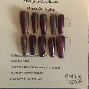 Press on nails